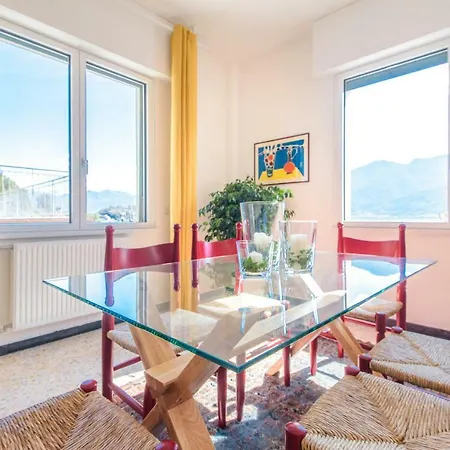 Al Pontile - The House Of Travelers *