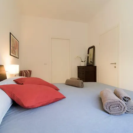 Al Pontile - The House Of Travelers * Sala Comacina