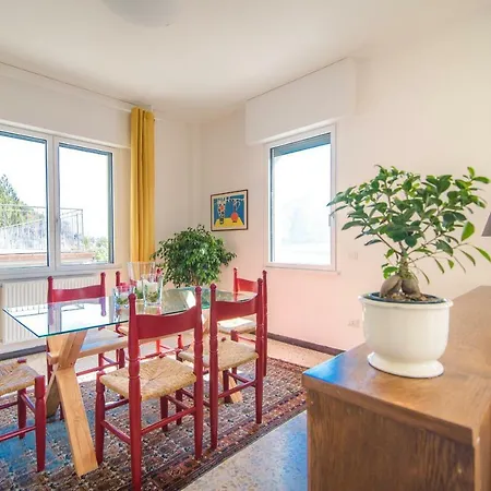 Al Pontile - The House Of Travelers * Sala Comacina