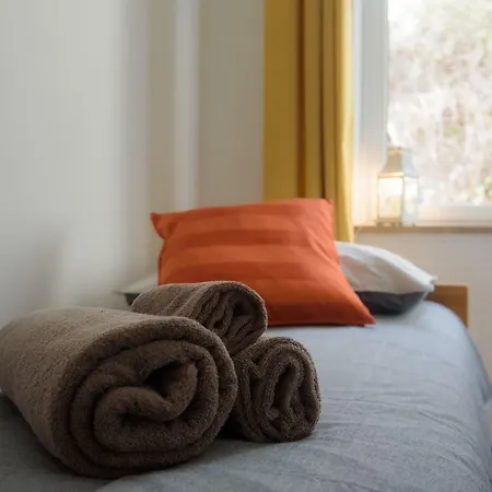 Al Pontile - The House Of Travelers Feriehus *