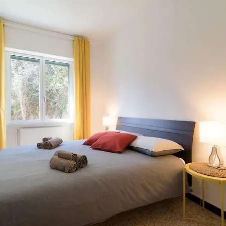 Al Pontile - The House Of Travelers Sala Comacina