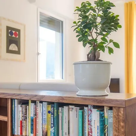 Al Pontile - The House Of Travelers * Sala Comacina