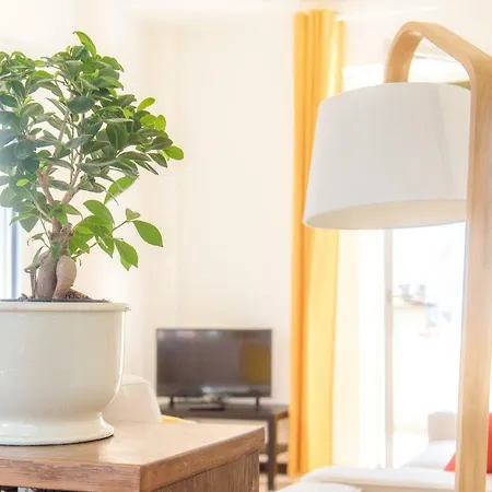 Al Pontile - The House Of Travelers *