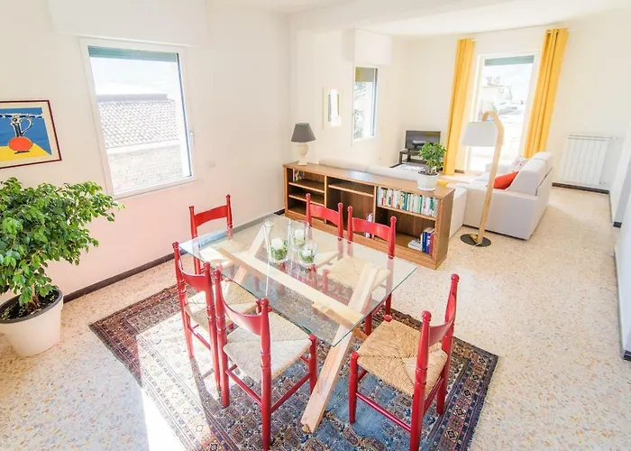 Al Pontile - The House Of Travelers Σπίτι διακοπών *