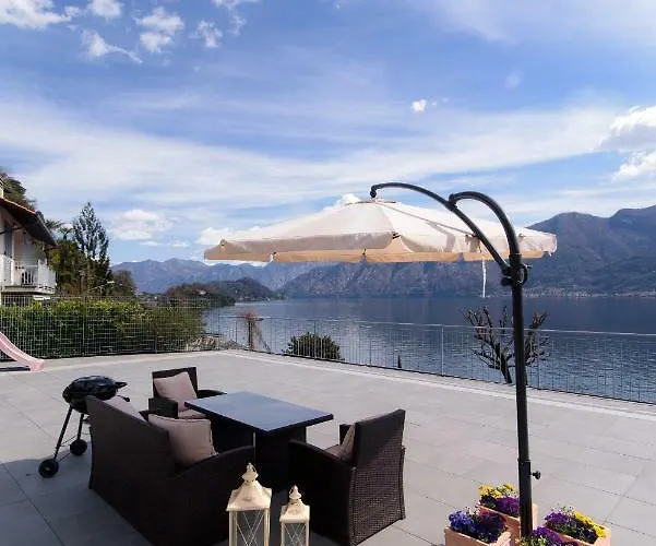 Al Pontile - The House Of Travelers *