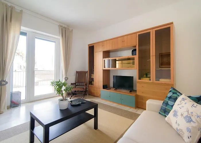 Semesterbostad Al Pontile - The House Of Travelers